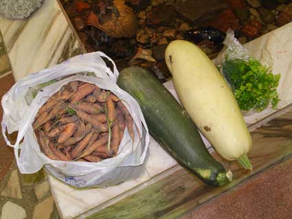 Подаренные овощи для зверушек :-)